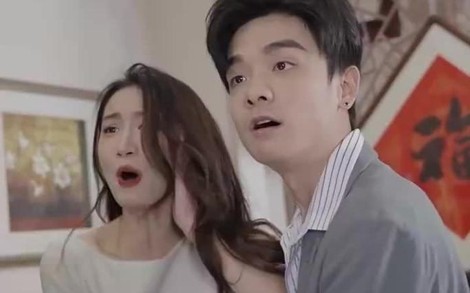 不裝了，腳踹渣男后我成了全球女戰(zhàn)神(全集)